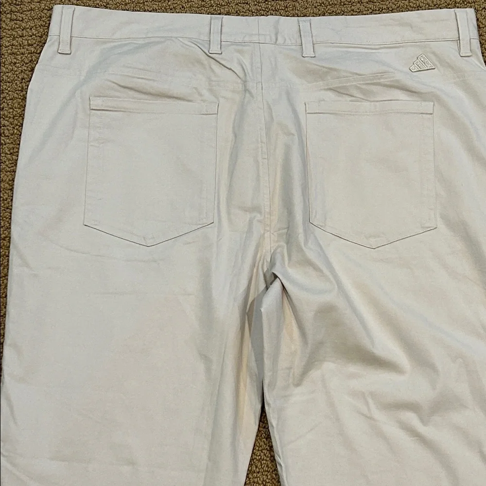 Adidas Men's Go-To- Five-Pocket Tapered Fit Golf Pants size 38 W/ 32 L Cream